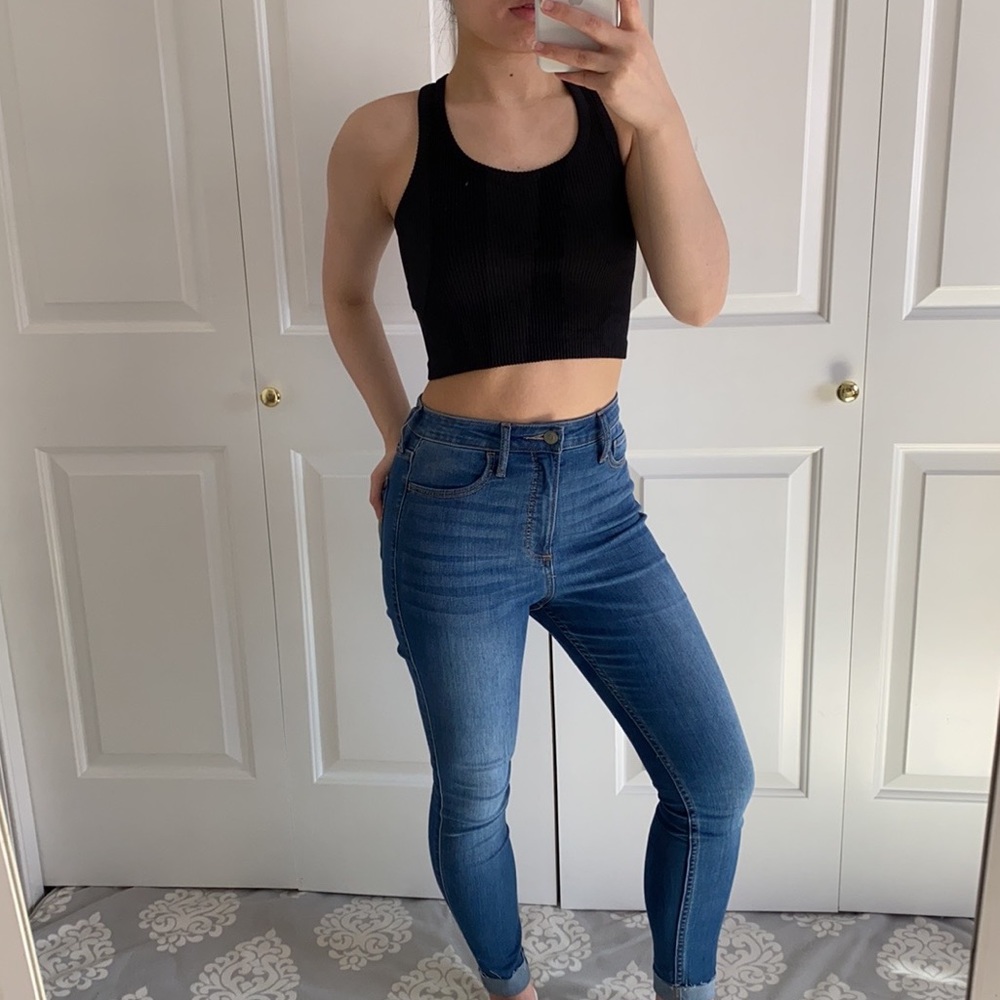 VIBE - Black Ribbed Racerback Cropped Classic Basic Tank Top - Picture 7 of 8